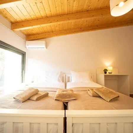Emmari Luxury Apartment Episkopos