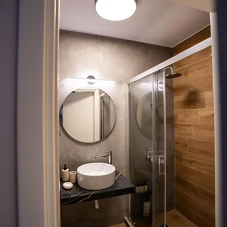 Emmari Luxury Apartment Episkopos