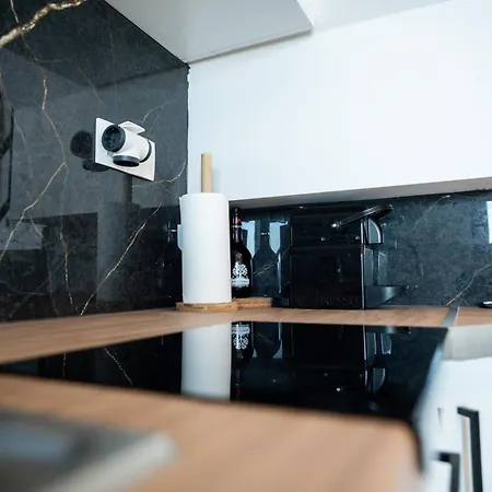 Emmari Luxury Episkopos