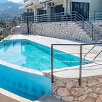 Emmari Luxury Apartman